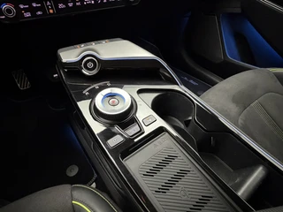 Kia EV6 GT AWD 77.4 kWh SOH 97,4% |430 KW| Warmtepomp | Panoramadak | Meridian Audio | Head-Up Display / 15