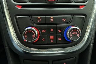 Opel Mokka 1.4 Turbo 140pk Innovation | Navigatie | Parkeersensoren | Camera | Trekhaak | Cruise control | Dealer onderhouden | 19" lichtmetalen velgen | Climate control / 26