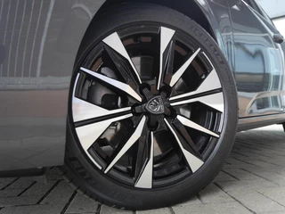 Peugeot 308 SW 1.6 Plug-in Hybrid 195 Allure | Nieuwe auto | Camera voor en achter | Trekhaak | Adaptive cruise control | Full led | 7,4kw onboard charger | Stoel en stuurverwarming / 8