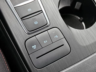 Ford Kuga 2.5 PHEV ST-Line | Camera | Cruise Control | Navigatie | / 24