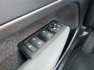 Volvo XC40 1.5 T4 Recharche Inscription | SOH 99%! | Panoramadak | Harman/Kardon | Leder | Camera | Navigatie | Cruise Control / 16