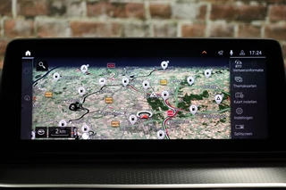 BMW 5 Serie Touring 520i High Executive M Sport Pakket Automaat  / Trekhaak / Navigatie Professional / Achteruitrijcamera / Comfortstoelen / DAB / Apple Carplay / Stoelverwarming / Adaptief Onderstel / Cruise Control / LED / 23