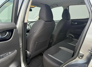 Nissan Qashqai 1.3 DIG-T N-Connecta 360 CAMERA - TREKHAAK - NAVI - STOELVERWARMING / 18