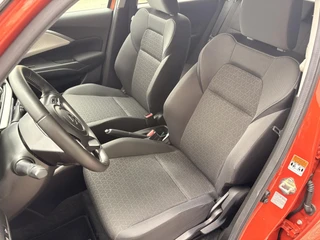 Suzuki Swift 1.2 Style Smart Hybrid Navigatie, Cruise Control Adaptief, Achteruitrijcamera, Stoelverwarming, Parkeersensoren / 6