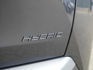 Peugeot 3008 1.2 Hybrid 136 GT | Demo | Stoel en stuurverwarming | Led | Navigatie | Achteruitrijcamera | Keyless entry en start | Parkeersensoren voor en achter | Climate control | Adaptive cruise control / 45