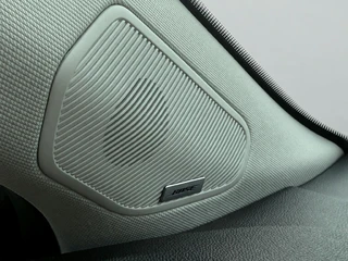 Renault Captur 1.6 E-Tech Plug-in Hybrid 160 Edition One / 24