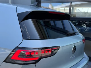 Volkswagen Golf 1.5 272pk eHybrid GTE Trekhaak | Led mistlampen | Head up | IQ light | Rijklaar incl. garantie / 31