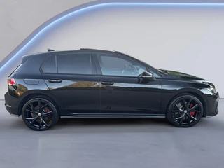 Volkswagen Golf 1.5 eHybrid GTE / 5JR Garantie / Pano / Leer / Trekhaak / Matrix / Keyless / DCC / HUD / 5