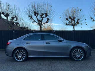 Mercedes-Benz A-klasse 250 e AMG Line / 8