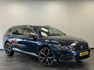 Volkswagen Passat Variant 1.4 TSI PHEV GTE Business  ACC Massage Camera Stoelverwarming 24 Maanden garantie* (Vraag naar de voorwaarden)