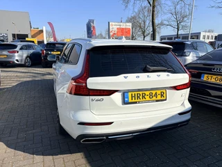 Volvo V60 2.0 T6 Recharge AWD R-Design / 360 camera / Panoramadak / Leder / head-up / Harman-Kardon / 9