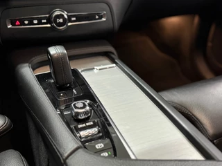 Volvo XC90 2.0 T8 Recharge AWD | Pano | 7p | Leder | H&K | Elektr. trekhaak / 25