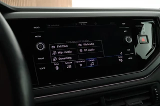 Volkswagen Polo 1.0 TSI 95pk 2x R-Line Climate Control ACC Camera Stoelverwarming Keyless Navigatie / 28