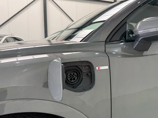 Audi Q3 45 TFSI e Hybrid 245pk S edition S-line Keyless | Camera / 21