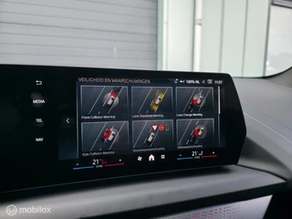 BMW 1 Series 123 xDrive Pano / 360' camera / Navi / 27
