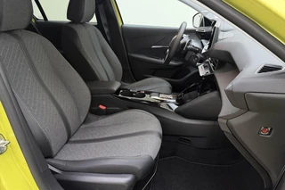 Peugeot 208 1.2 Hybrid 110 e-DCS6 Allure | Lichtmetalen velgen | Automaat | Apple Carplay/Android Auto | Cruise Control / 8