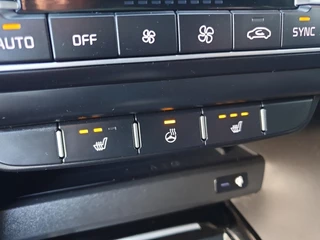 Kia ProCeed 1.5 T-GDi GT-Line | Stoel en stuurverwarming | Navigatie | Elektrische achterklep | Camera | Climate control | Apple Carplay / Android Auto | / 33