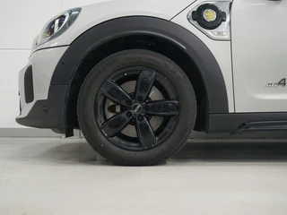 MINI Countryman 1.5 Cooper S E ALL4 Panoramadak | Harman Kardon | ACC | Head Up / 37