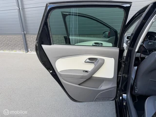 Volkswagen Polo 1.2 TSI BEATS AUDIO! VOL CLIMA*CARPLAY*PDC*NAV*CRUISE / 26