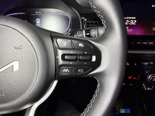 KIA Stonic 1.0 T-GDi MHEV 100pk DynamicPlusLine / 17