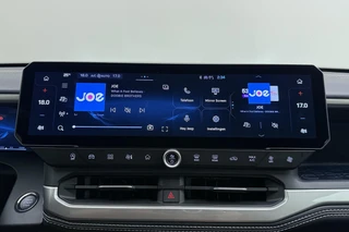 Jeep Compass 1.2 e-Hybrid First Edition Automaat | DEMO | Rondomzicht camera | Climate control | Navigatie | 8 jaar speciale garantie | Keyless / 19