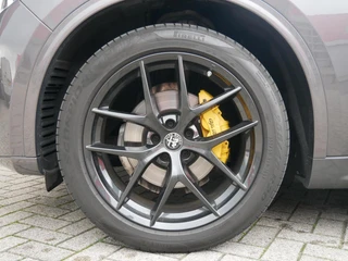 Alfa Romeo Stelvio 2.0 T AWD Veloce Leder| Pano| Sport uitlaat| FULL OPTION / 21