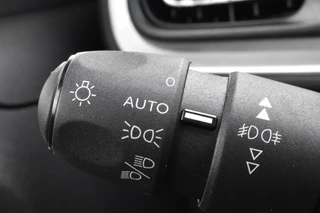 Citroën C3 PureTech 110 EAT6 Shine  | Automaat | Afn Trekhaak | Navigatie | Airco | 4 seizoenenbanden | Camera achter | / 21