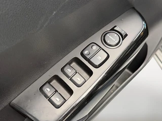 Kia Picanto 1.0 DPi DynamicLine RESTERENDE FABRIEKSGARANTIE T/M 2033 | Apple Carplay / Android Auto | Lichtsensor | Cruise Control | Camera Achter | 14"Lichtmetalen Velgen | Airconditioning / 16