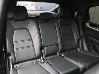 Porsche Cayenne 3.0 E-Hybrid | LEDER | LUCHTVERING | PANO-DAK | MASSAGE | BOSE | STOELVERK. | SPORTCHRONO | 360° CAMERA | ADAPT. CRUISE | NAVI | DESIGN PAKKET | / 19