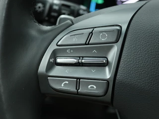 Hyundai IONIQ 1.6 GDi PHEV Comfort Carplay navigatie | Trekhaak | Camera | S / 23
