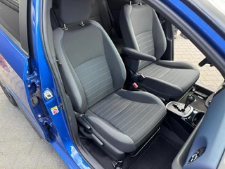 Toyota Yaris 1.5 Hybrid Bi-Tone Camera | Cruise control | NAP / 9