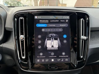 Volvo XC40 Recharge Plus SOH 92%| PILOT ASSIST ACC| ELEKTRISCHE ACHTERKLEP| DODE HOEK SENSOR |WARMTEPOMP| STOEL + STUURVERWARMING| ACHTERUITRIJCAMERA| RIJKLAAPRIJS INCL. 12 MND BOVAG GARANTIE| / 24