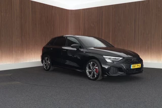 Audi A3 Sportback 45 TFSIe 245pk S edition Competition Camera Keyless HUD Stoelverwarming Adaptive Cruise Navigatie S-Line / 11