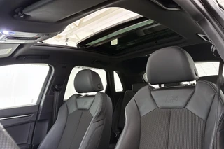 Audi Q3 45 TFSI e S Line / 9