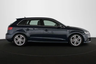 Audi A3 Sportback 30 TFSI Advance Sport S-Line Trekhaak Stoelverwarming Navi Virtual / 31