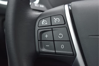 Volvo V40 1.5 T2 Polar  | NL-Auto | Historie | Standkachel | Stoelverwarming | Nav | Sfeerverl. | Full LED | Zeer netjes / 20
