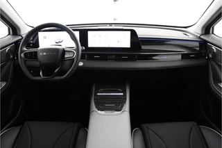 Omoda 5 SHS SHS-H 1.6 T-GDi Premium  - Registratie voordeel! - Kantel/Schuifdak - Adaptieve Cruise control - Ventilatie Voorstoelen - Privacy Glass - Stoel/Stuurwiel Verwarming - 1000KM Rijbereik -  7 Jaar Fabrieksgarantie / 30