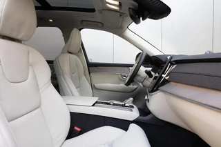 Volvo XC90 T8 Plug-in hybrid AWD MY 2027 Vanaf €76.945,- / 29