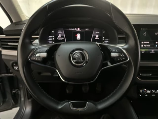 Skoda Kamiq 1.0 TSI 110pk Business Edition LED Stoelverwarming Navigatie Parkeersensoren Virtual Cockpit / 6