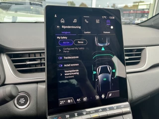Renault Captur 1.6 E-Tech Full Hybrid 145 Techno  | Stoel+Stuurverwarming | Climate Control | Draadloze Telefoonlader | Camera + Sensoren | Two-Tone | Apple CarPlay/Android Auto / 36