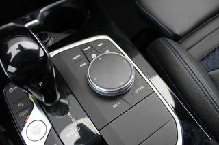 BMW 1 Serie 118i Business Edition  | M-Sport | Origin NL | Camera | Trekhaak | Navigatie / 31