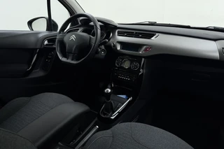 Citroen C3 1.2 PureTech Feel Edition Afkomstig van 1e eigenaar! l Climate Control l Cruise Control l Trekhaak l Elektrische ramen voor + spiegels l LED dagrij verlichting l ESP l ABS / 15
