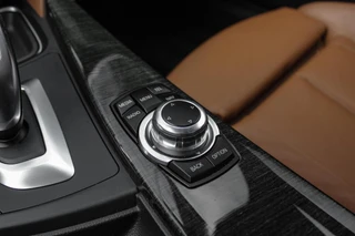 BMW 3-serie 316i Executive | Luxury Line | Sportstuur | Cruise control | Sportstoelen | Stoelverwarming | Climate control | Navigatie | Bluetooth | Regensensor | Lichtpakket | 18 inch | PDC / 29
