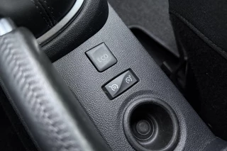Renault Captur 0.9 TCe Intens | Achteruitrijcamera | Cruise control | Airco | Navigatie | Parkeersensoren | Spraakherkening | Digitale cockpit | / 23