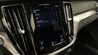Volvo V60 2.0 B3 Momentum Business ECC NAVI CAMERA CARPLAY LM CRUISE. / 42