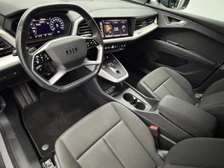Audi Q4 e-tron 35 Launch edition 55 kWh SOH 90,6% | Elektrische Trekhaak | 110KW Snellaadvermogen | Full-Led | Carplay&Android / 10