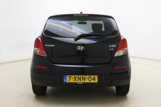 Hyundai i20 1.2i i-Vision / 12
