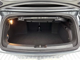 Volkswagen Beetle Cabriolet 1.2 TSI Exclusive Series Cabrio | Stoelverwarming | Navigatie | Camera | Parkeersensoren | Open dak / 31
