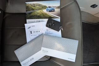 Renault ZOE R90 Bose 41kWh KOOPACCU SOH 87% 3-Fase / 12