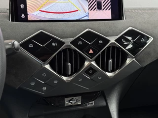 DS DS 3 1.2 PureTech Performance Line  Camera / Navigatie / Keyless / 42